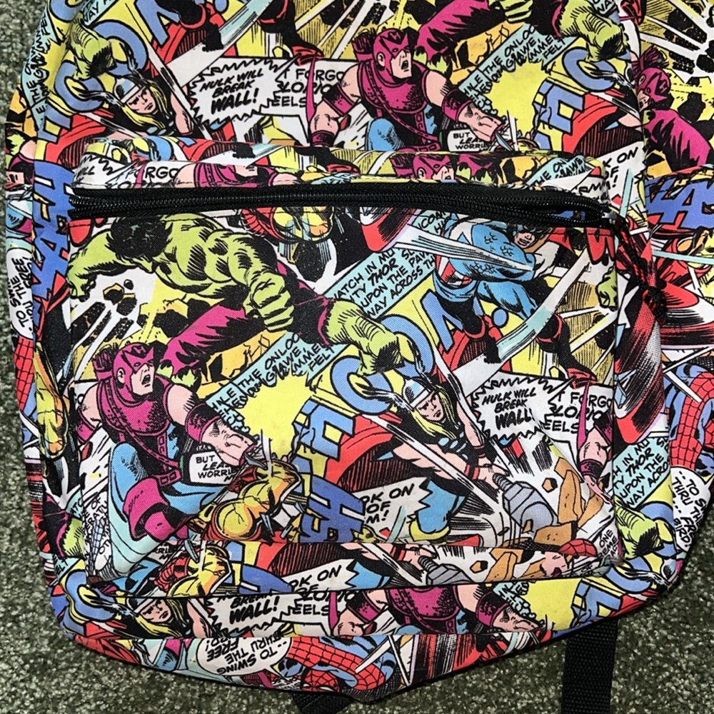 Sleek Marvel Comic Backpack - image 5